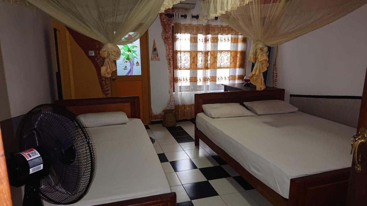Leopard City Hostel Yala Tissamaharama Exteriér fotografie